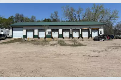 210 McKay Avenue N, Alexandria, MN 56308 - Photo 2