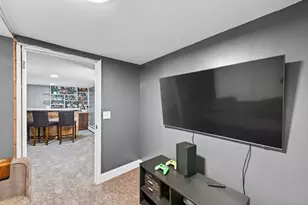 1812 Carl St, Lauderdale, MN 55113 - Photo 40