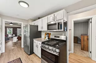 1812 Carl St, Lauderdale, MN 55113 - Photo 6