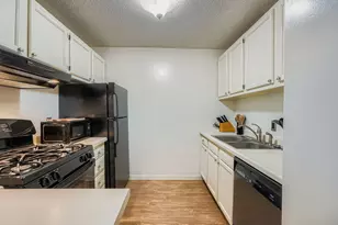 1601 N Innsbruck Dr, Fridley, MN 55432 - Photo 6