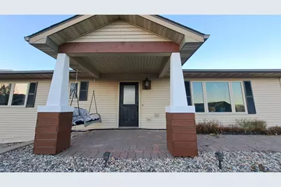 1016 2nd Street NE, Elbow Lake, MN 56531 - Photo 2