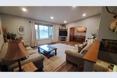 1016 2nd Street NE, Elbow Lake, MN 56531 - Photo 8