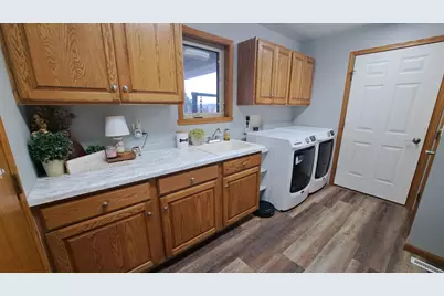 1016 2nd Street NE, Elbow Lake, MN 56531 - Photo 14