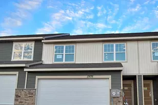 13676 Kaylemore Trl, Rosemount, MN 55068 - Photo 2