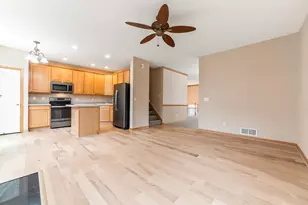 15726 Frisian Ln, Apple Valley, MN 55124 - Photo 38