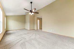 15726 Frisian Ln, Apple Valley, MN 55124 - Photo 16