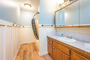 225 S 7th Ave E, Truman, MN 56088 - Photo 14