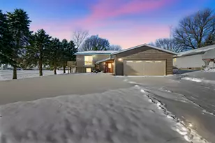 225 S 7th Ave E, Truman, MN 56088 - Photo 1
