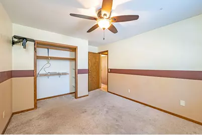 225 S 7th Avenue E #E, Truman, MN 56088 - Photo 16