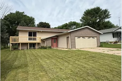 225 S 7th Avenue E #E, Truman, MN 56088 - Photo 1