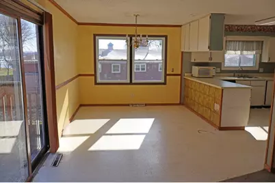 110 Lakeview Court, Tomah, WI 54660 - Photo 6