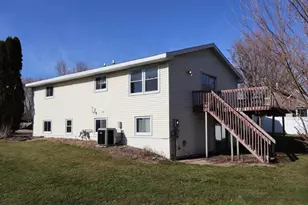 110 Lakeview Ct, Tomah, WI 54660 - Photo 18