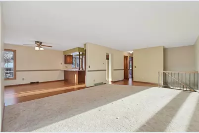 440 S River Hills Road, River Falls, WI 54022 - Photo 10