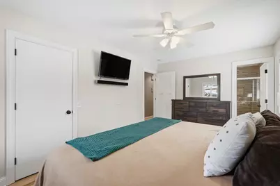 10640 Aquila Avenue S, Bloomington, MN 55438 - Photo 18