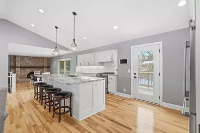 10640 Aquila Avenue S, Bloomington, MN 55438 - Photo 10