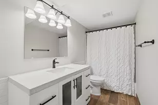 10640 Aquila Ave S, Bloomington, MN 55438 - Photo 32