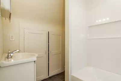 250 Irving Avenue N, Minneapolis, MN 55405 - Photo 16