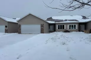 626 43rd Ave S, Moorhead, MN 56560 - Photo 1
