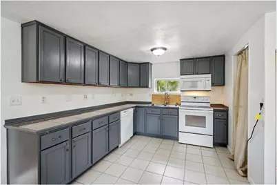 7527 Newton Avenue N, Brooklyn Park, MN 55444 - Photo 6