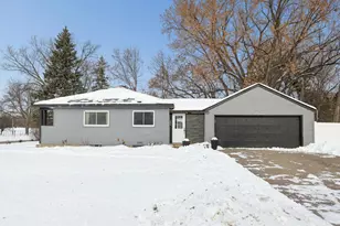 2300 Zenith Ave N, Golden Valley, MN 55422 - Photo 2