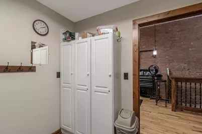 25 S Park Avenue, Le Center, MN 56057 - Photo 18