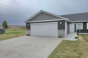 1037 Village Ln, Detroit Lakes, MN 56501 - Photo 24