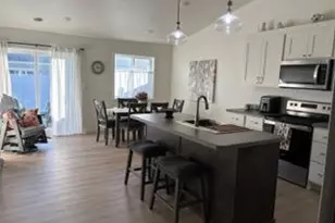 1037 Village Ln, Detroit Lakes, MN 56501 - Photo 10