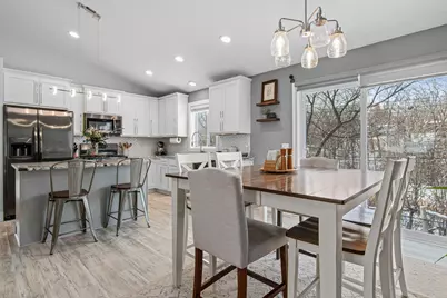 3255 Indiana Avenue N, Robbinsdale, MN 55422 - Photo 8