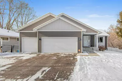 3255 Indiana Avenue N, Robbinsdale, MN 55422 - Photo 2