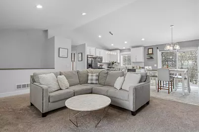 3255 Indiana Avenue N, Robbinsdale, MN 55422 - Photo 6