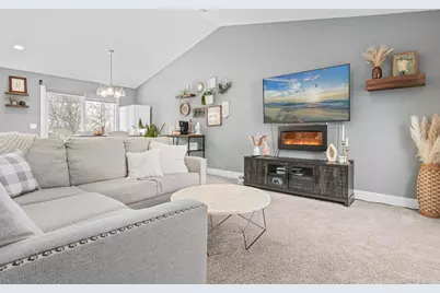 3255 Indiana Avenue N, Robbinsdale, MN 55422 - Photo 4