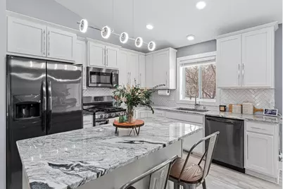 3255 Indiana Avenue N, Robbinsdale, MN 55422 - Photo 10