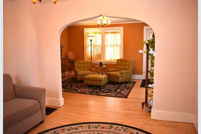 219 W Bancroft Avenue, Fergus Falls, MN 56537 - Photo 4