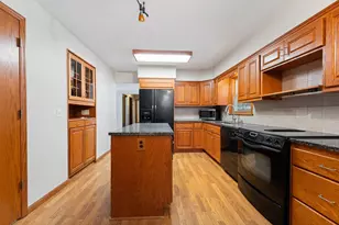 4832 Maryland Ave N, Crystal, MN 55428 - Photo 4