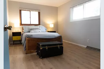 8249 Morgan Avenue S, Bloomington, MN 55431 - Photo 12