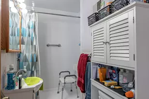 510 N 1st St, La Crescent, MN 55947 - Photo 12