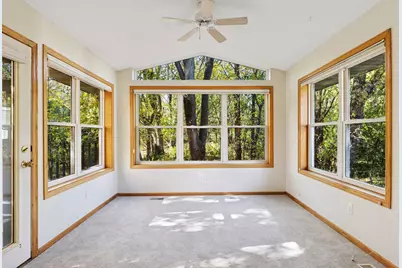 2137 Albemarle Court N, Roseville, MN 55113 - Photo 14