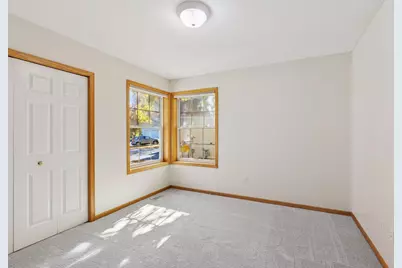 2137 Albemarle Court N, Roseville, MN 55113 - Photo 24