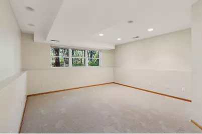 2137 Albemarle Court N, Roseville, MN 55113 - Photo 32