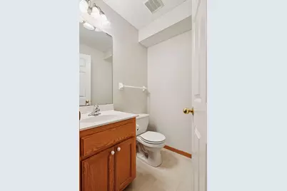 2137 Albemarle Court N, Roseville, MN 55113 - Photo 26