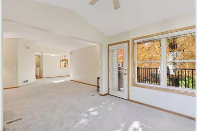 2137 Albemarle Court N, Roseville, MN 55113 - Photo 16