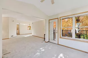 2137 Albemarle Ct N, Roseville, MN 55113 - Photo 16