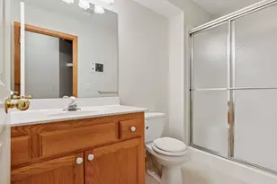 2137 Albemarle Ct N, Roseville, MN 55113 - Photo 38