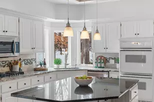 16105 37th Ave N, Plymouth, MN 55446 - Photo 12