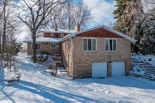 4435 N Shore Dr, Orono, MN 55364 - Photo 18