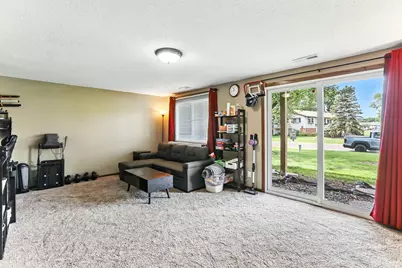 3945 Gershwin Avenue N, Oakdale, MN 55128 - Photo 12