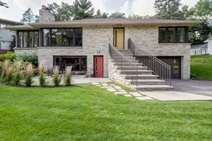 1325 Spring Valley Rd, Golden Valley, MN 55422 - Photo 4