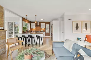 1325 Spring Valley Rd, Golden Valley, MN 55422 - Photo 16