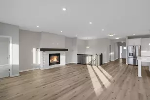 1834 Archer St, Shakopee, MN 55379 - Photo 10