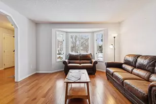 1077 Bonnieview Dr, Woodbury, MN 55129 - Photo 6